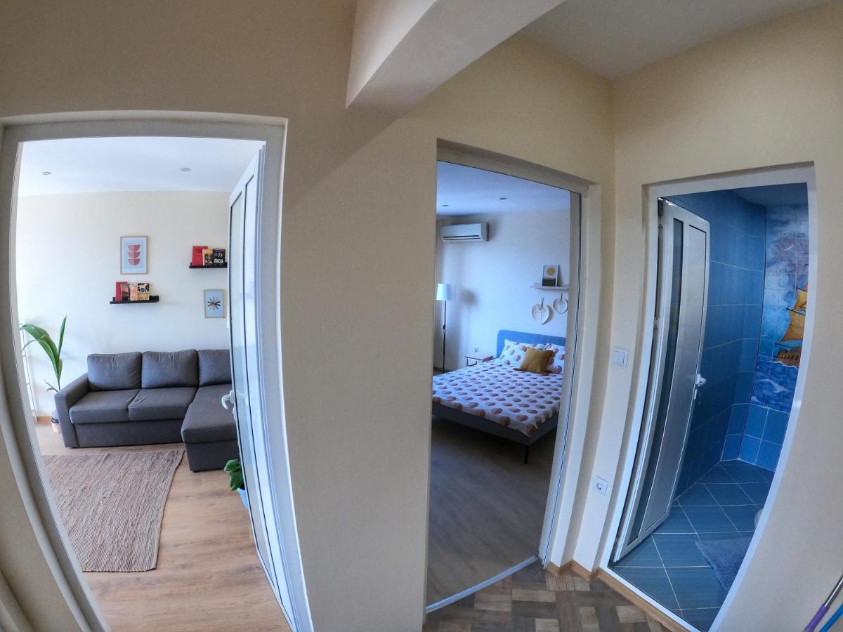 Appartement By The Cathedral, 1 Bed Flat à Varna Extérieur photo
